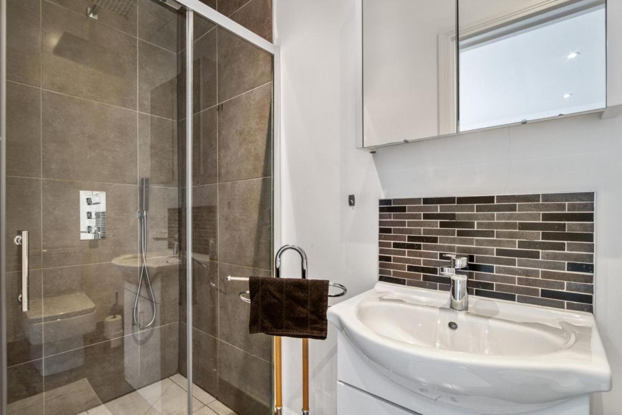 Luxurious Hidden Gem In Wandsworth Daire Londra Dış mekan fotoğraf