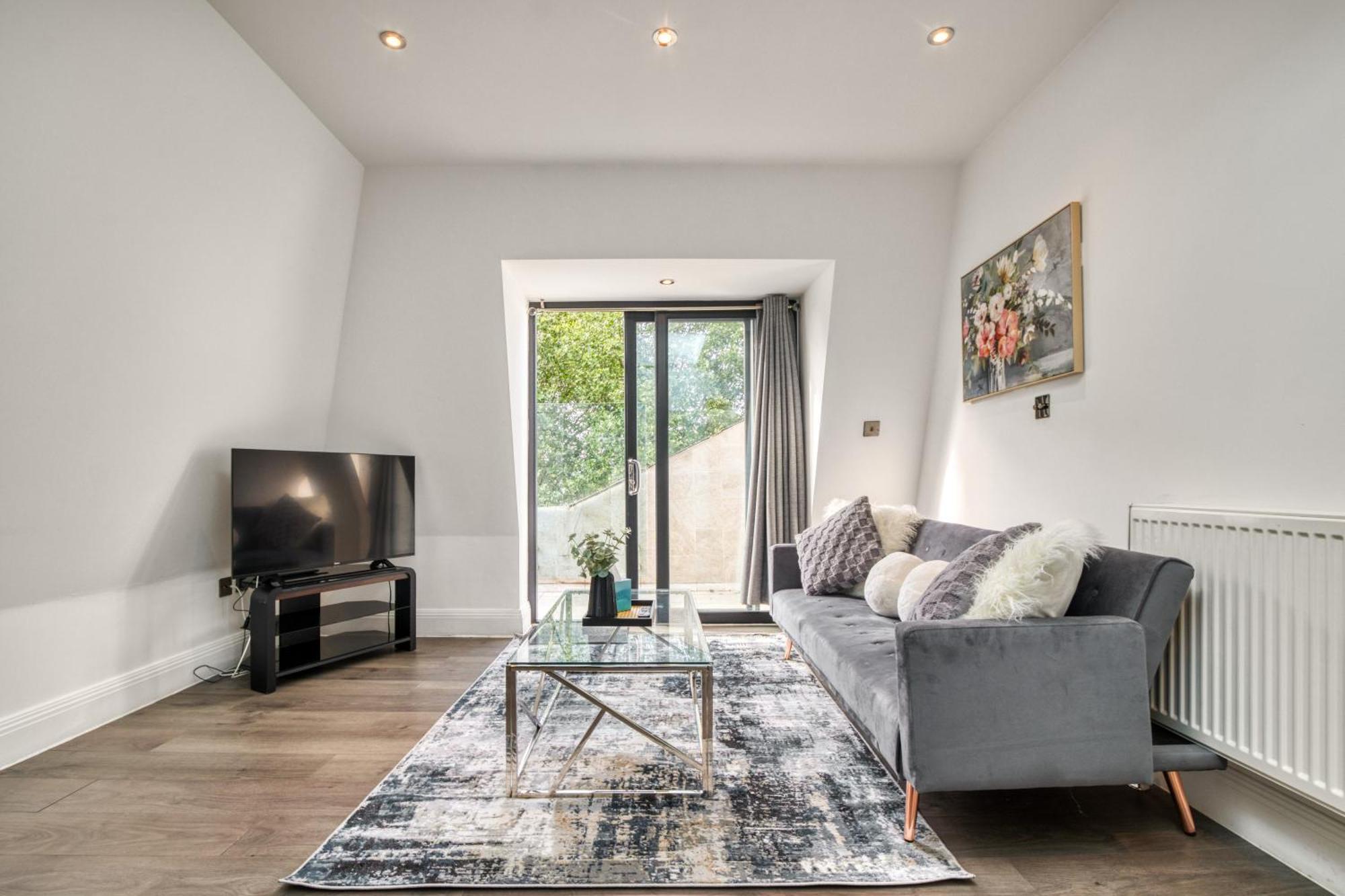 Luxurious Hidden Gem In Wandsworth Daire Londra Dış mekan fotoğraf
